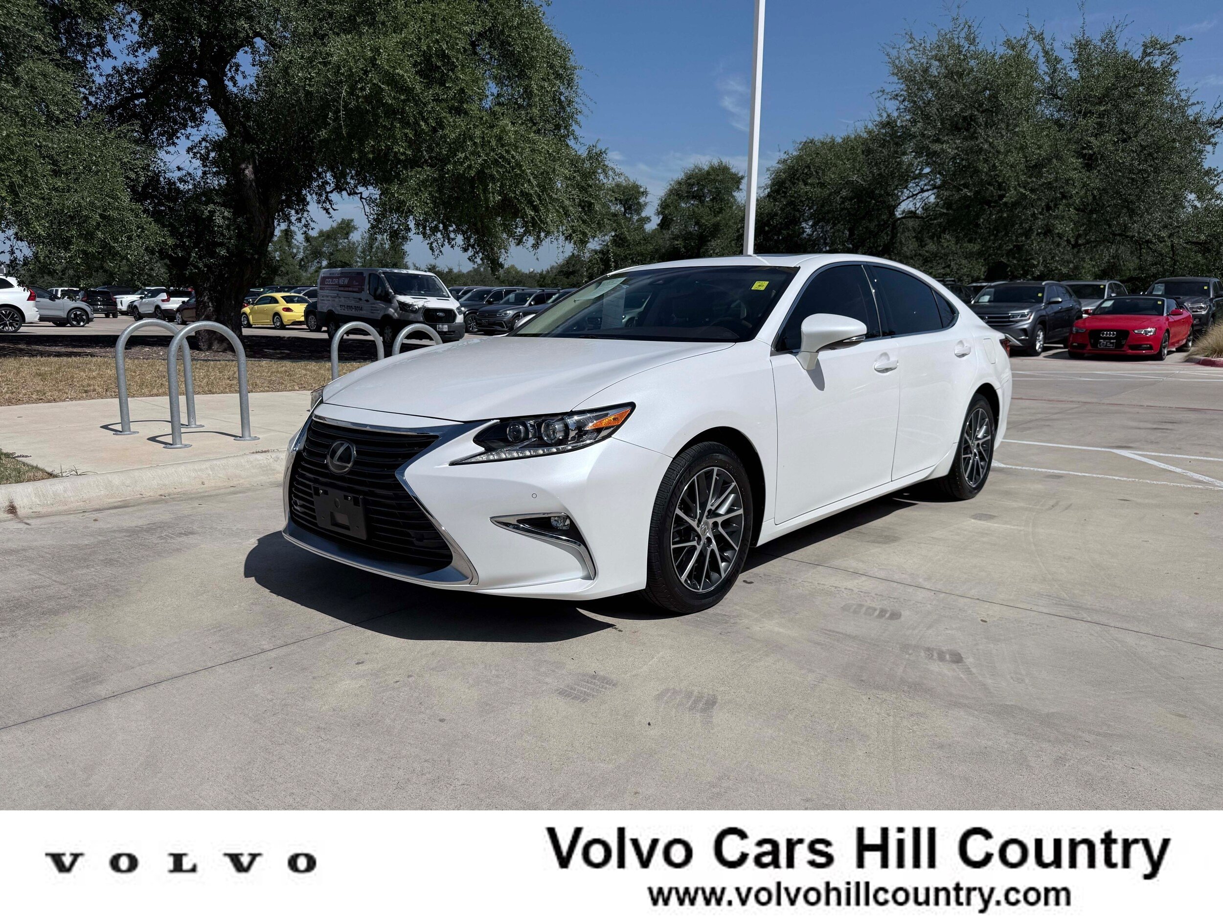 Used 2016 Lexus ES 350 w/ Luxury Package w/Wood Trim FWD image 1