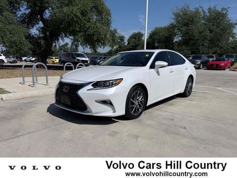 Used 2016 Lexus ES 350 w/ Luxury Package w/Wood Trim FWD image 1