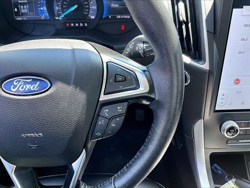 Used 2023 Ford Edge SEL AWD/4WD image 24