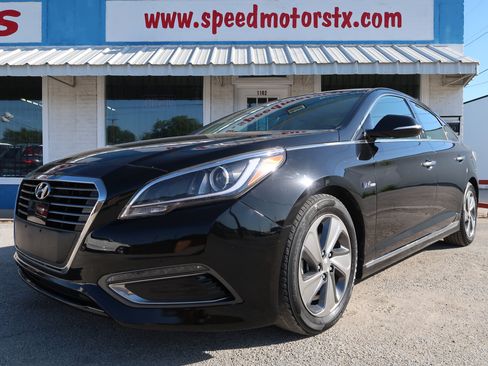 Used 2016 Hyundai Sonata Limited w/ Option Group 02 FWD image 5