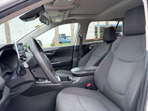 Used 2023 Toyota RAV4 XLE w/ Convenience Package FWD image 9