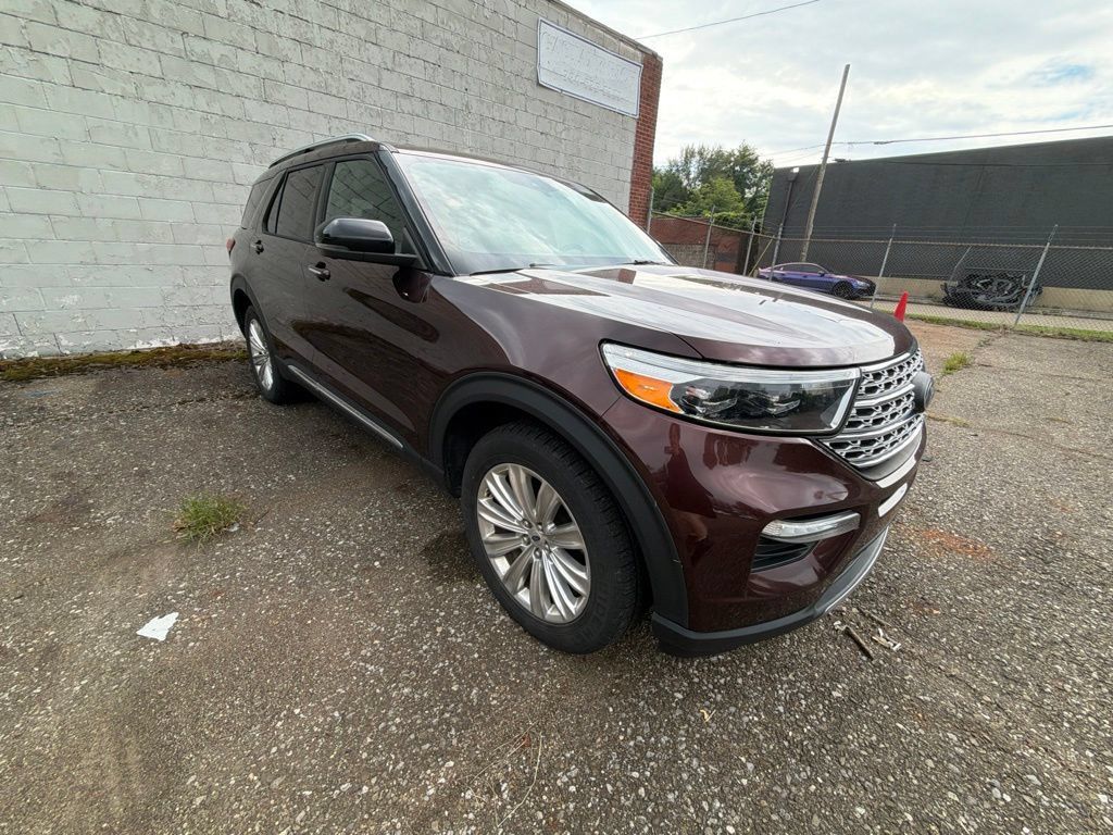 Used 2020 Ford Explorer Limited w/ Hybrid Equipment Group 310A AWD/4WD image 5