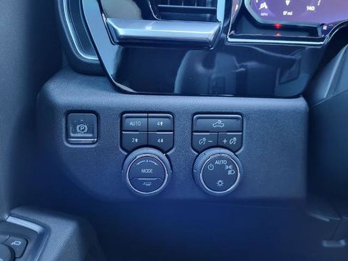 New 2026 Chevrolet Silverado 1500 LT image 27