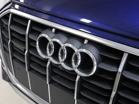 Used 2022 Audi Q7 3.0T Premium w/ Convenience Package AWD/4WD image 12