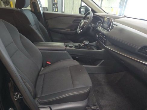 Used 2023 Nissan Rogue S AWD/4WD image 10
