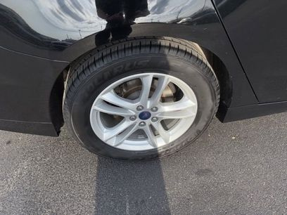 Used 2018 Ford Fusion SE