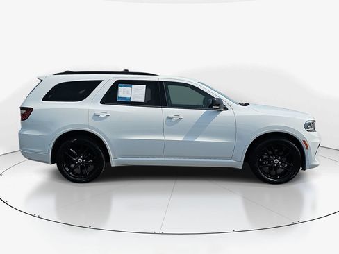 Used 2024 Dodge Durango GT RWD image 5