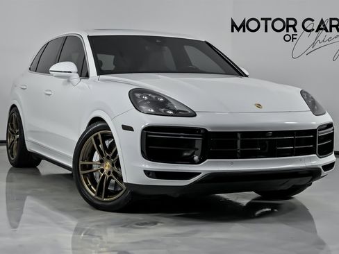 Used 2019 Porsche Cayenne Turbo image 1
