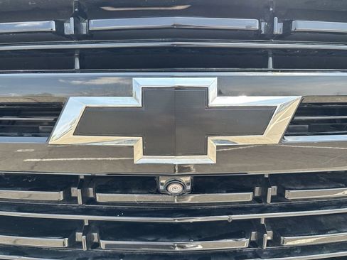 Used 2024 Chevrolet Suburban RST w/ Luxury Package AWD/4WD image 36