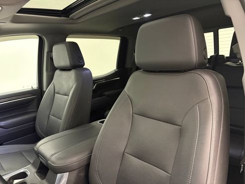 Used 2023 Chevrolet Silverado 1500 LTZ AWD/4WD image 38