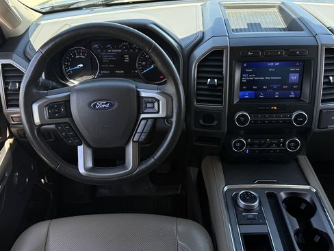 Used 2021 Ford Expedition Max XLT image 13