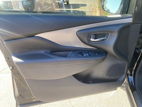 Used 2024 Nissan Murano SV image 11