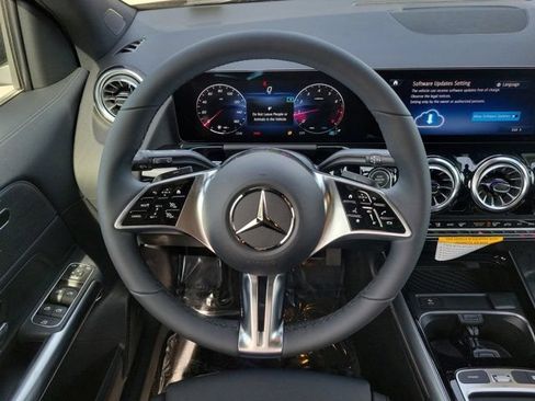 Used 2026 Mercedes-Benz GLA 250 image 16
