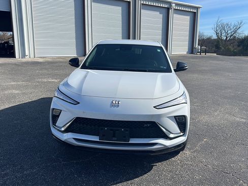 Used 2024 Buick Envista Sport Touring w/ Convenience II Package image 2