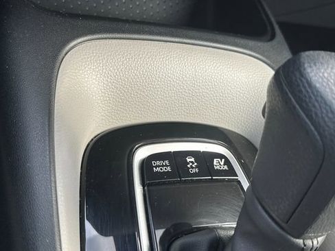 Used 2024 Toyota Corolla LE w/ LE Convenience Package image 30