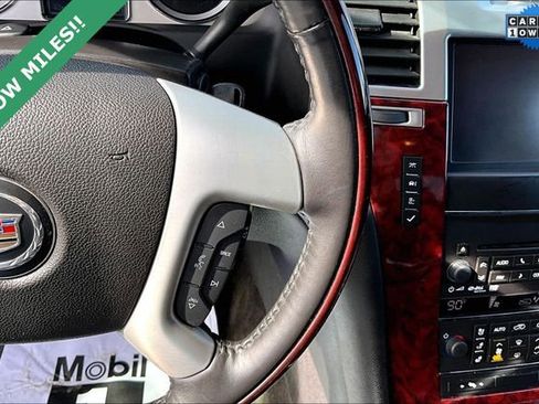 Used 2013 Cadillac Escalade EXT Premium AWD/4WD image 17
