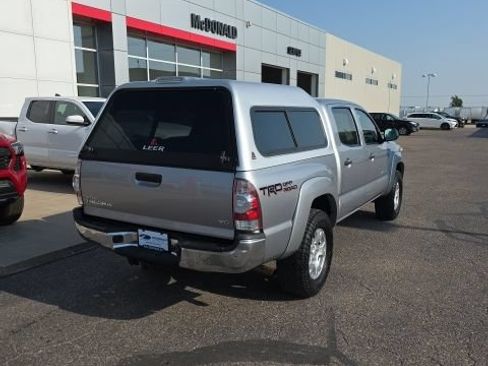 Used 2014 Toyota Tacoma 4x4 Double Cab w/ TRD Off-Road Package image 4