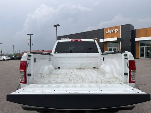 Used 2024 RAM 2500 Big Horn AWD/4WD image 43