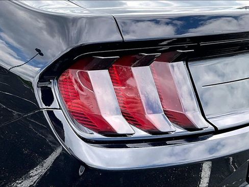 Used 2019 Ford Mustang Bullitt w/ Bullitt Electronics Package RWD image 30