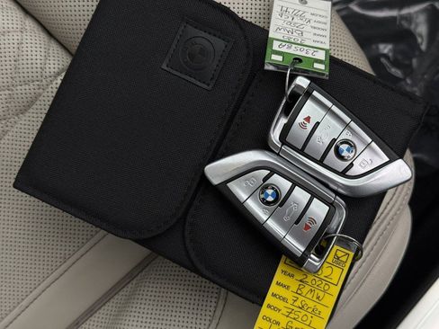 Used 2020 BMW 750i xDrive w/ Executive Package image 66