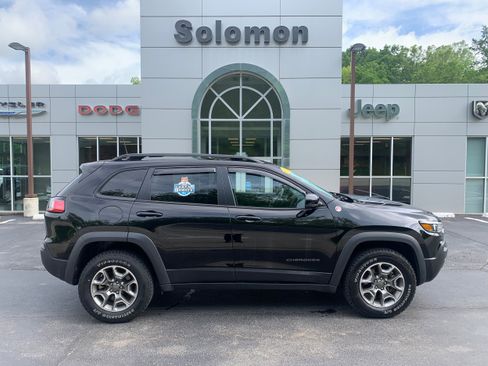 Certified 2022 Jeep Cherokee Trailhawk image 1