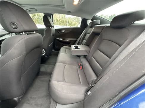 Used 2023 Chevrolet Malibu LT image 19