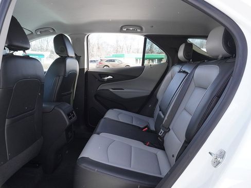 Used 2019 Chevrolet Equinox Premier image 34