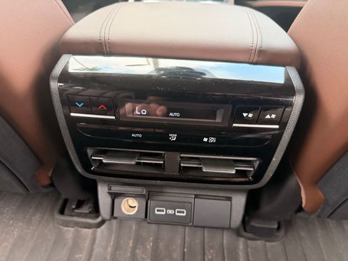 Used 2022 Acura MDX SH-AWD w/ Technology Package image 19