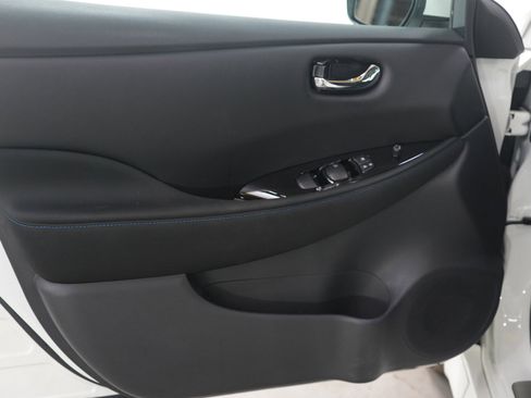 Used 2024 Nissan Leaf SV Plus image 18