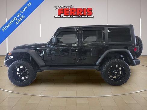 Used 2025 Jeep Wrangler Unlimited Sport AWD/4WD image 2