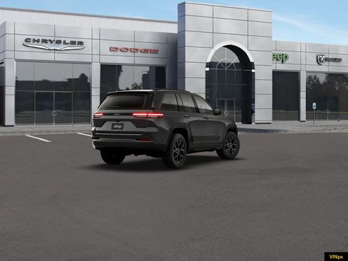 New 2026 Jeep Grand Cherokee Altitude AWD/4WD image 7