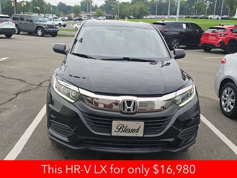 Used 2019 Honda HR-V LX image 3