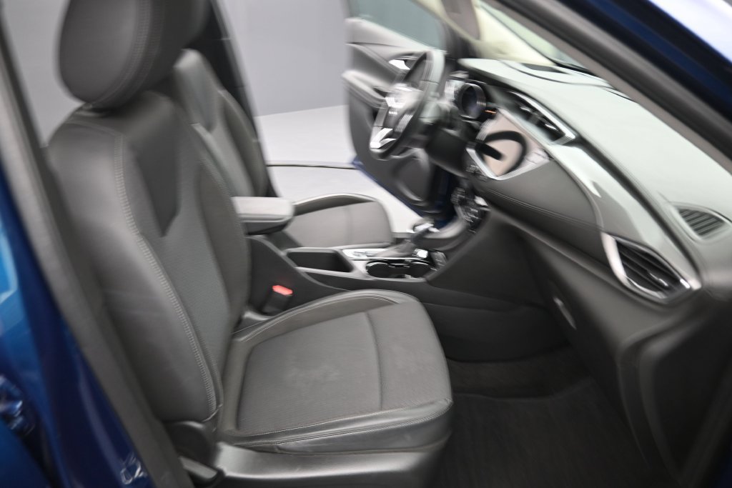 Used 2020 Buick Encore GX Select w/ Advanced Technology Package FWD image 21