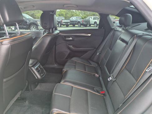 Used 2014 Chevrolet Impala LTZ FWD image 13