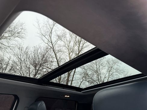 Used 2022 Ford F350 Limited image 37