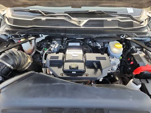 Used 2024 RAM 3500 Limited w/ Towing Technology Group image 13