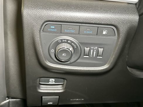 Used 2022 Jeep Grand Cherokee Limited 4xe w/ Luxury Tech Group II image 20