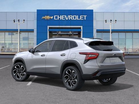 New 2026 Chevrolet Trax RS w/ Sunroof Package image 3