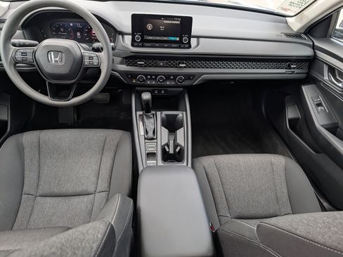 Used 2024 Honda Accord EX image 10