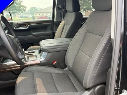 Used 2025 Chevrolet Silverado 1500 RST AWD/4WD image 13