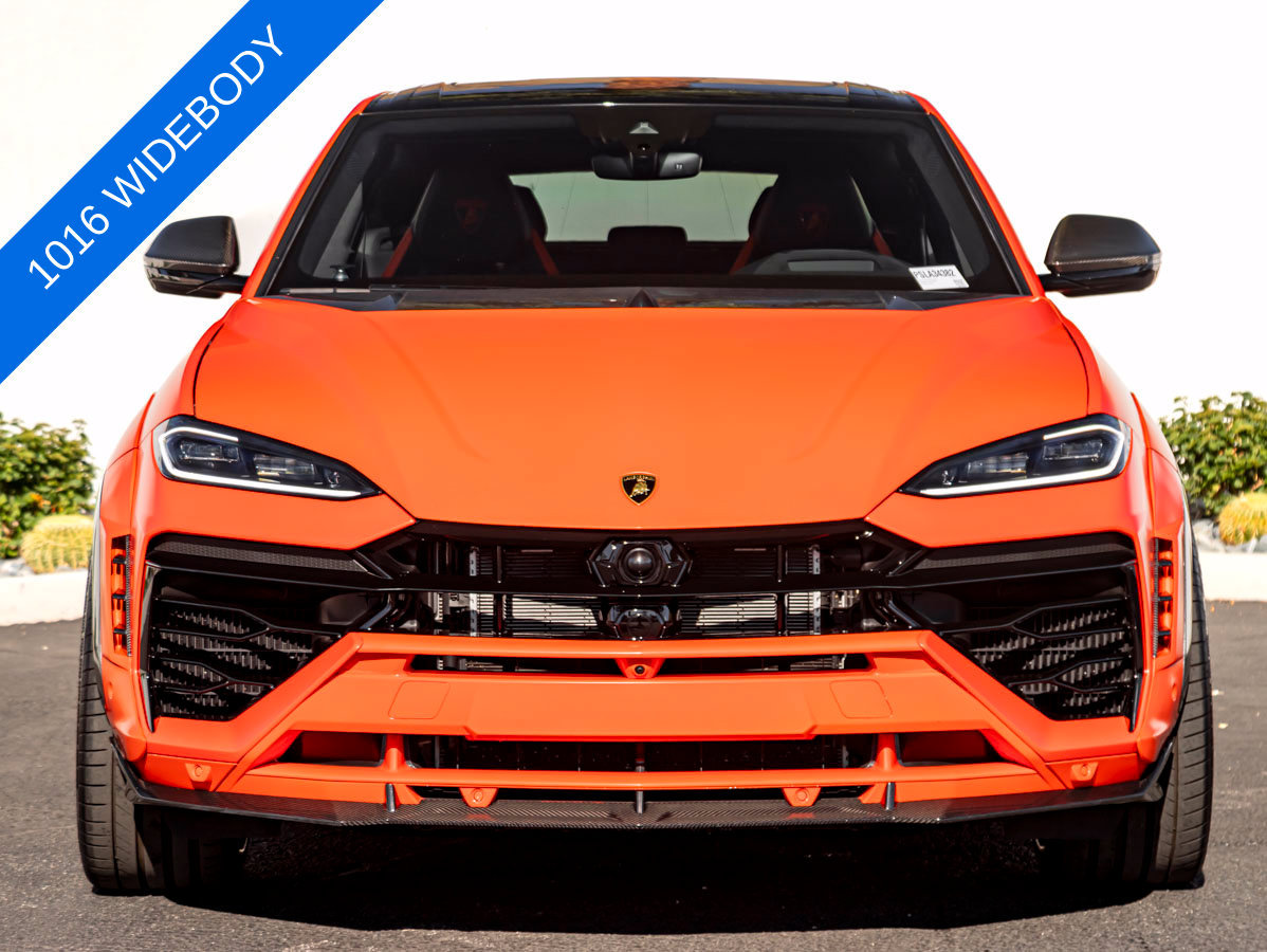 Used 2025 Lamborghini Urus SE AWD/4WD image 3
