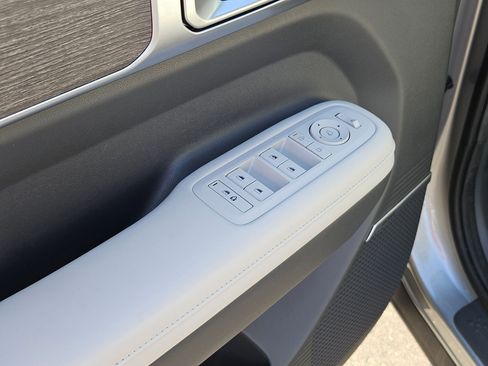 Certified 2024 Hyundai Santa Fe Limited image 12