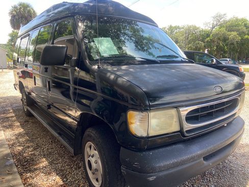 Used 1999 Ford E-250 and Econoline 250 Extended RWD image 3