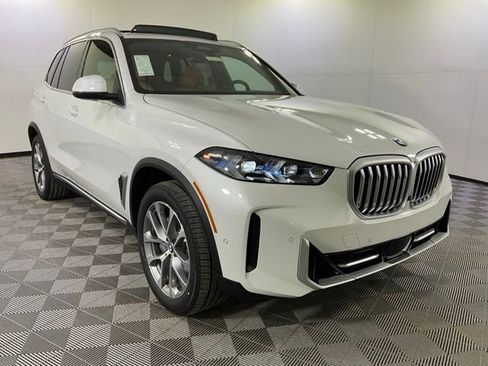 New 2026 BMW X5 xDrive40i w/ Climate Comfort Package image 3