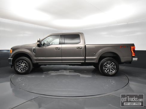 Used 2019 Ford F250 Lariat w/ Lariat Ultimate Package image 3