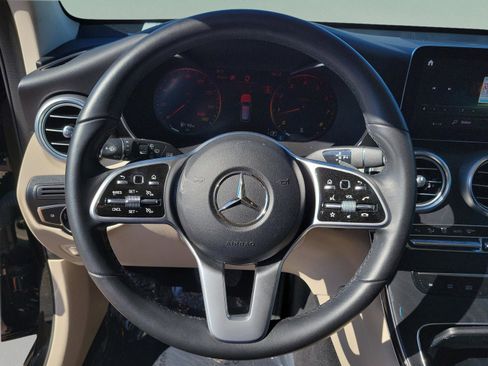 Used 2022 Mercedes-Benz GLC 300 image 27