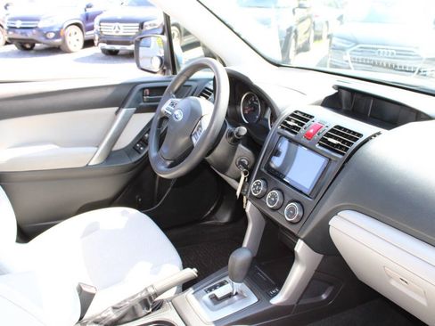 Used 2014 Subaru Forester 2.5i Premium AWD/4WD image 12
