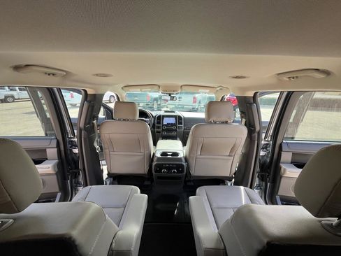 Used 2020 Ford Expedition Max XLT w/ Equipment Group 202A image 11