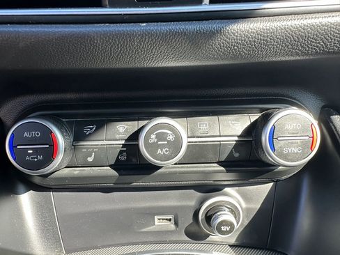 Used 2018 Alfa Romeo Stelvio Ti Sport AWD/4WD image 25