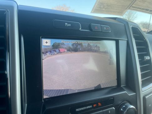 Used 2019 Ford F150 Lariat image 26